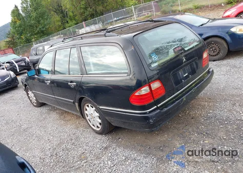 1998 Mercedes-Benz E 320 Awd из США, поврежденный, VIN WDBJH82F0WX010457